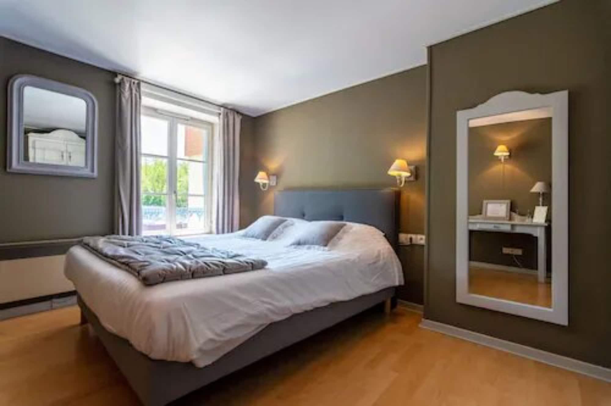 The Originals Boutique, Hotel De La Balance, Montbéliard Eksteriør bilde