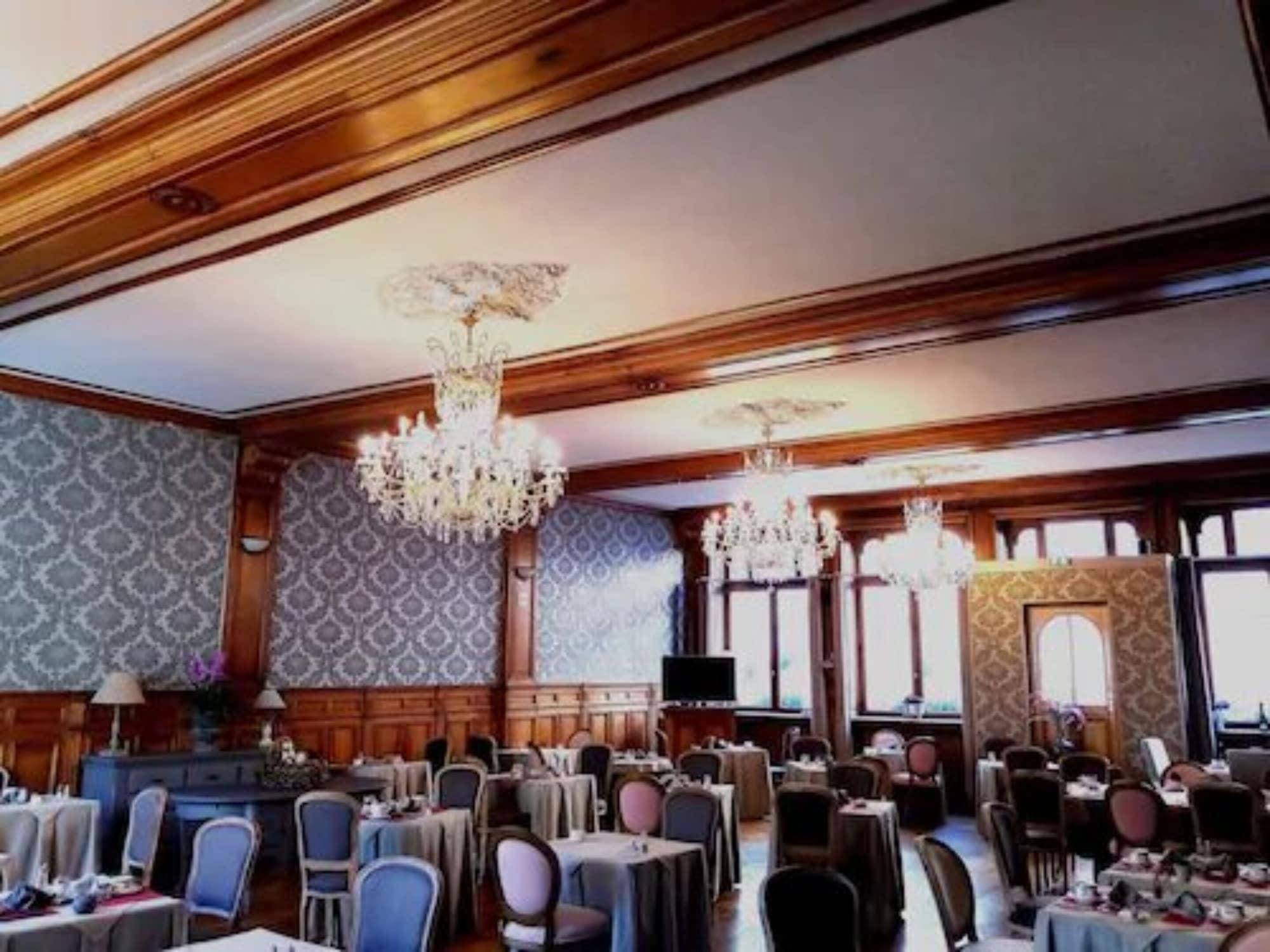 The Originals Boutique, Hotel De La Balance, Montbéliard Eksteriør bilde
