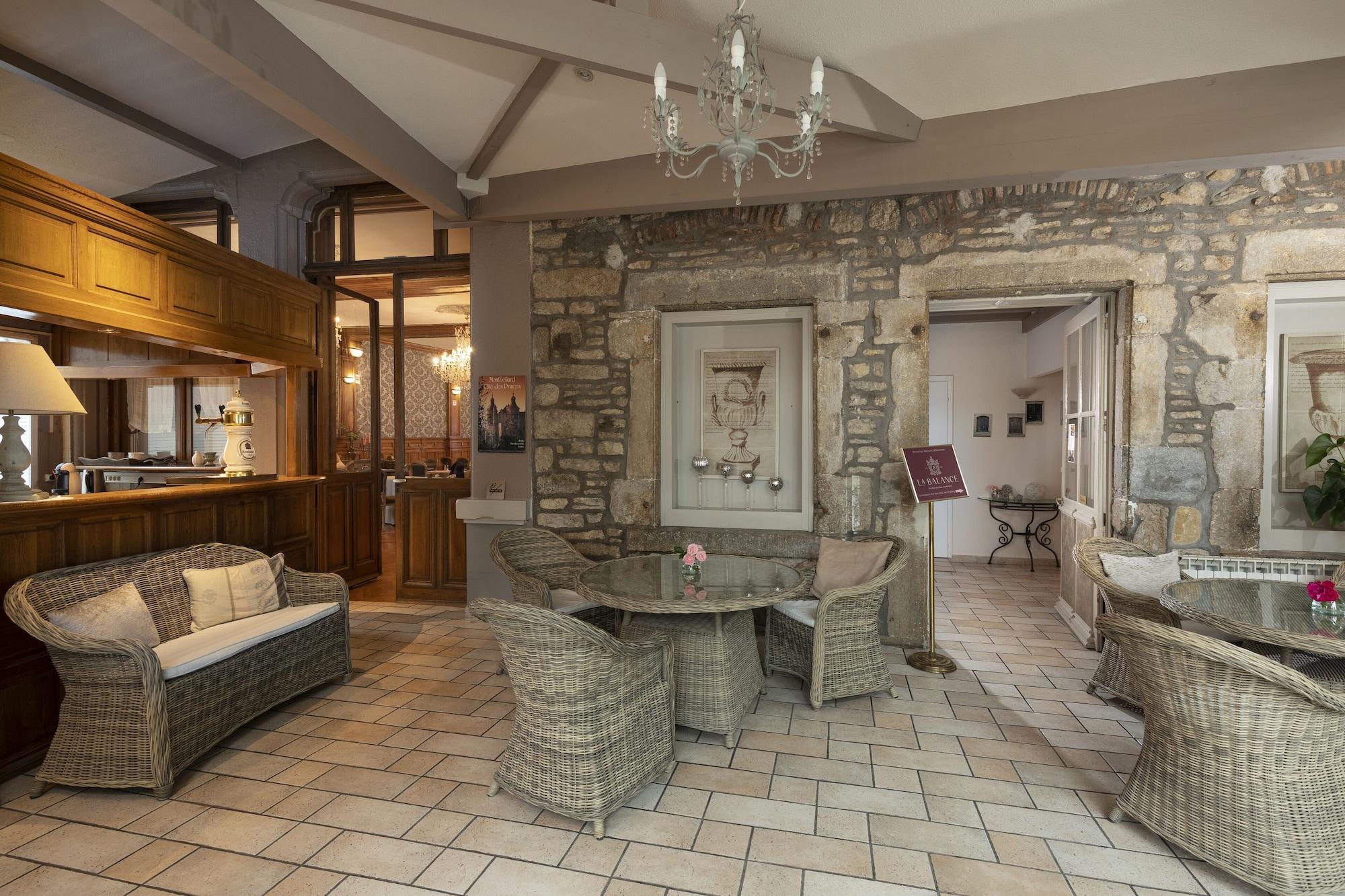 The Originals Boutique, Hotel De La Balance, Montbéliard Eksteriør bilde