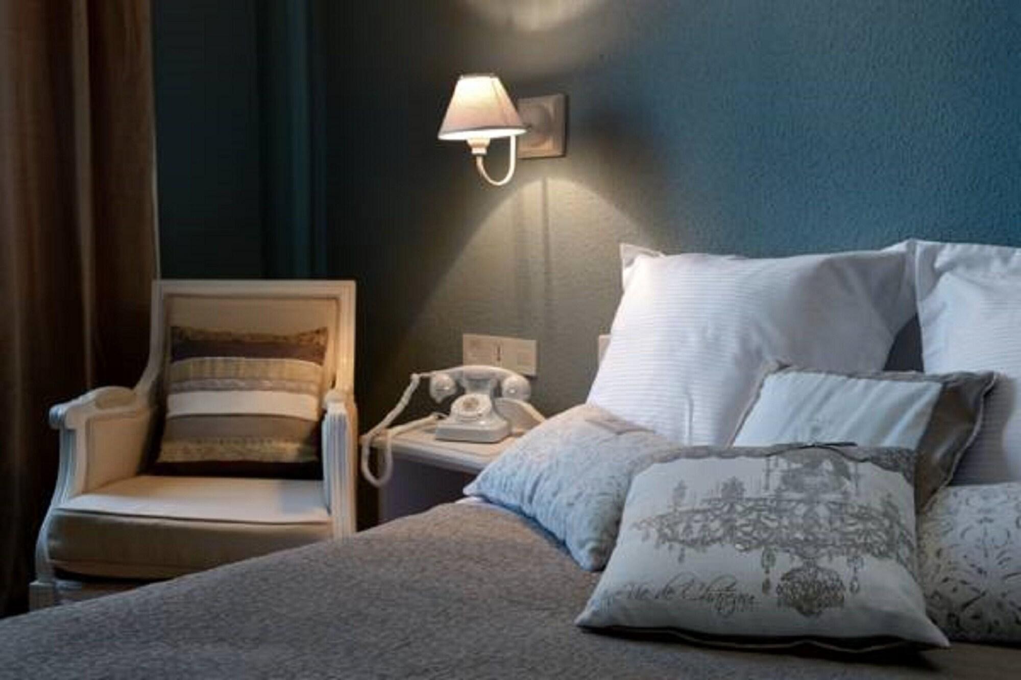 The Originals Boutique, Hotel De La Balance, Montbéliard Eksteriør bilde