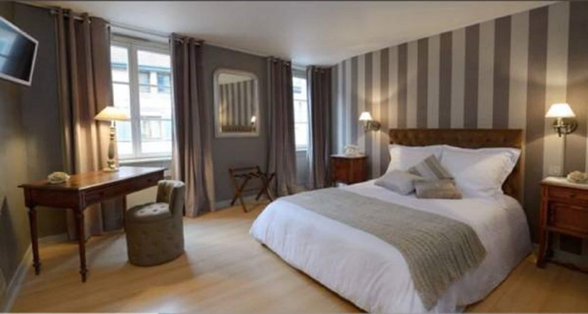 The Originals Boutique, Hotel De La Balance, Montbéliard Eksteriør bilde
