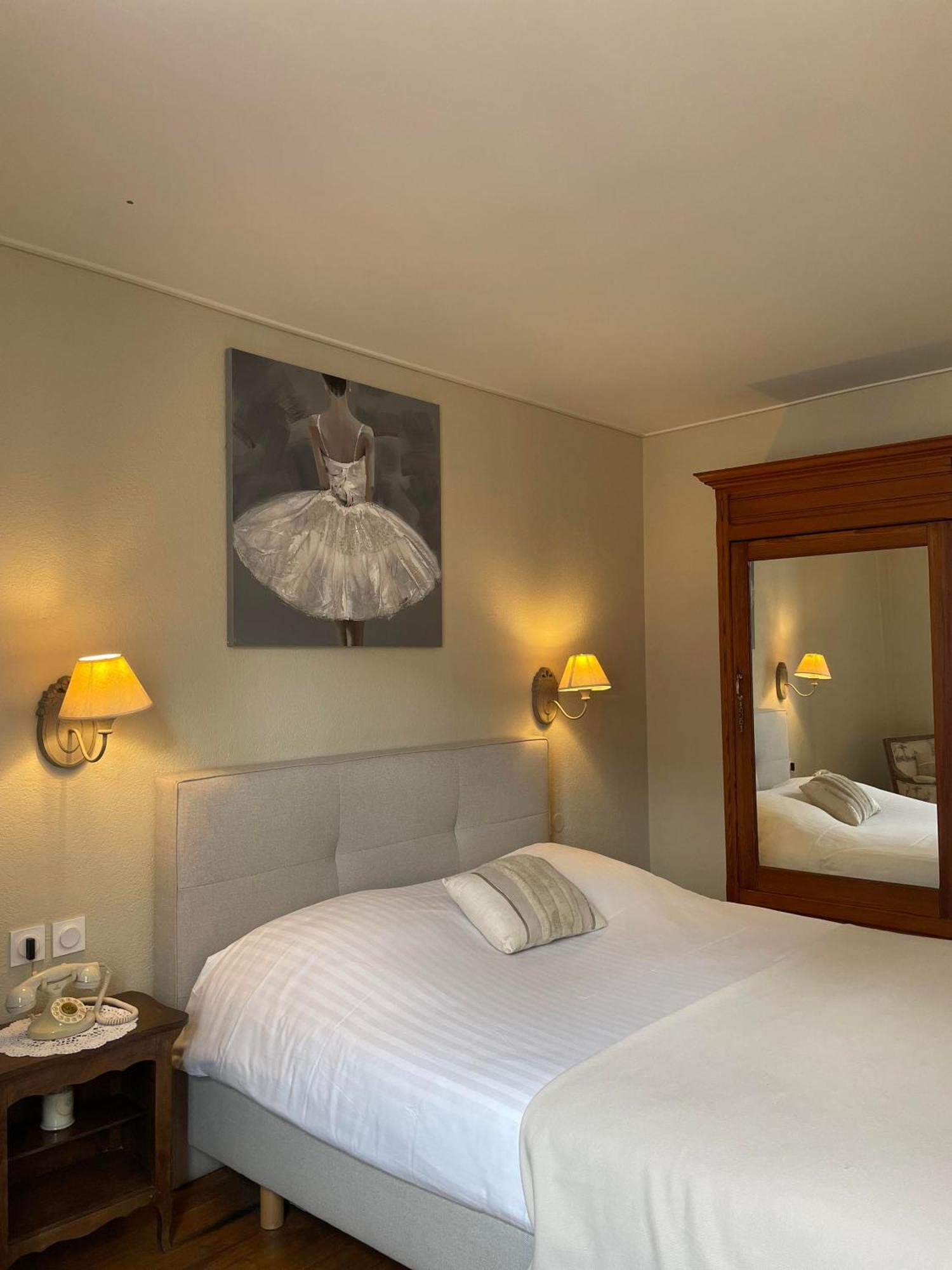 The Originals Boutique, Hotel De La Balance, Montbéliard Eksteriør bilde