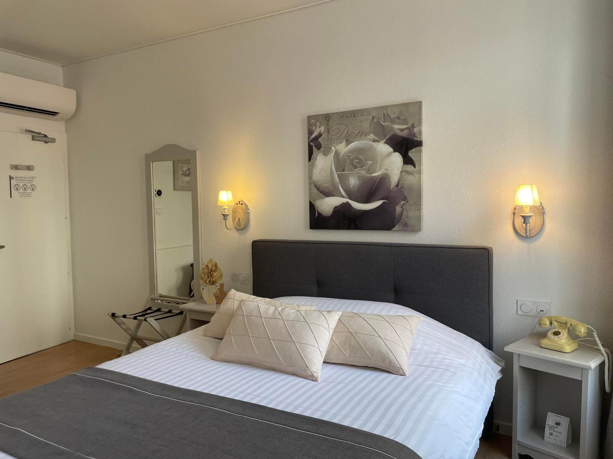 The Originals Boutique, Hotel De La Balance, Montbéliard Eksteriør bilde